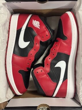 Jordan 1 Mid Nike Size 13 New Gym Red